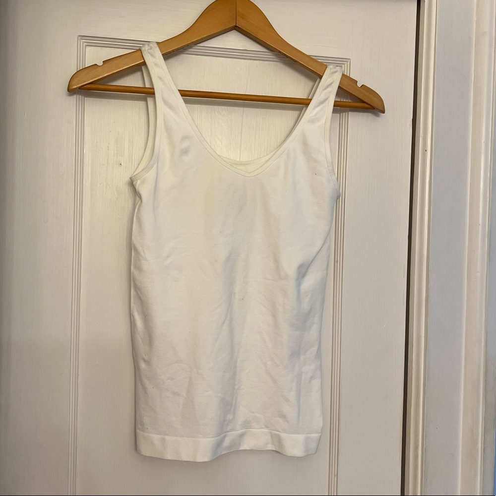 Floreat Anthropologie stretchy white top / cami